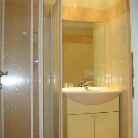 Village Aparthotel Colico
