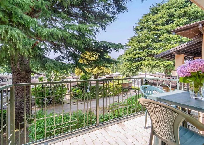 Apart Otel Village 3*