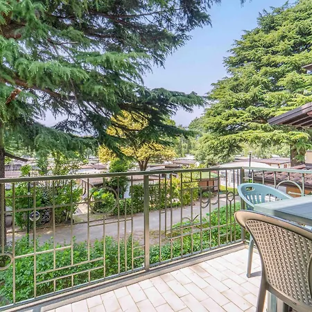 Aparthotel Village 3*